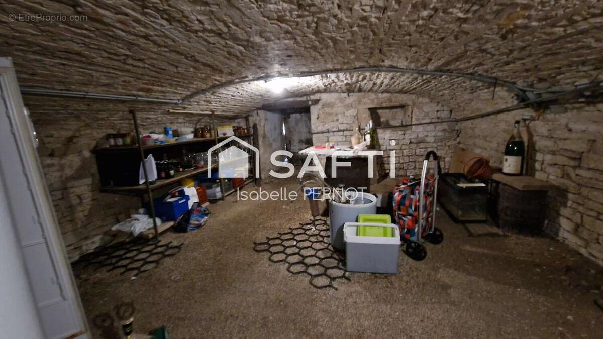 Photo 3 - Maison à NOYERS