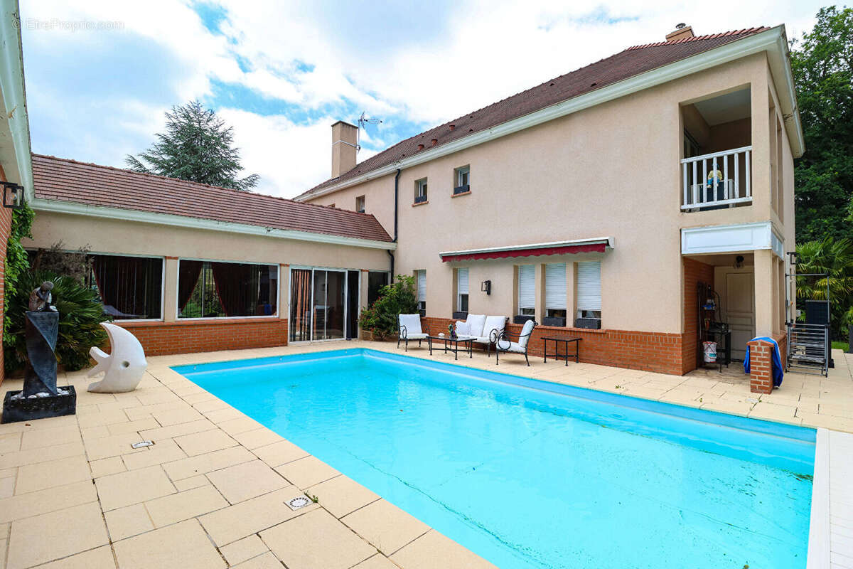 Maison à ETIOLLES