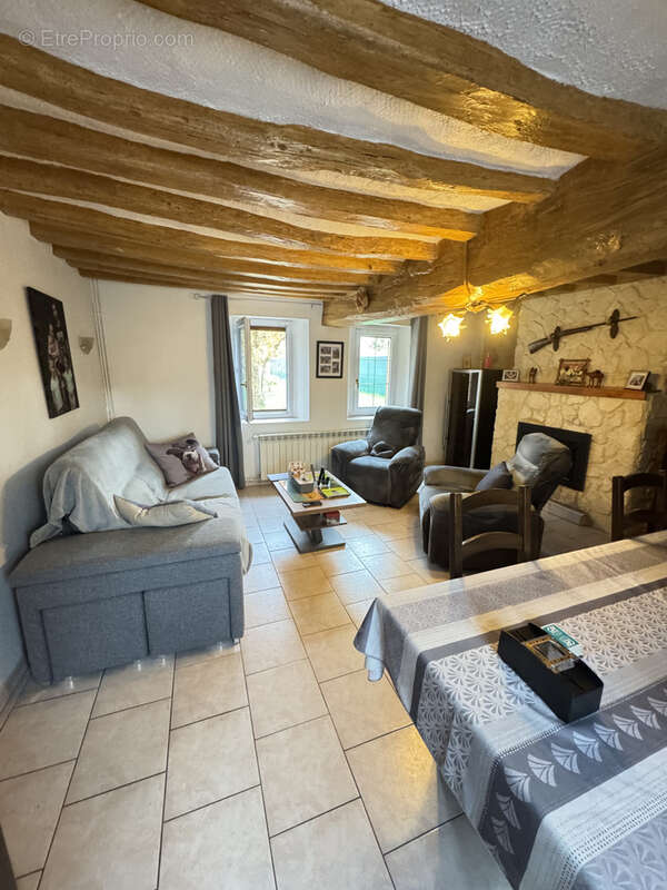 Maison à MONTACHER-VILLEGARDIN