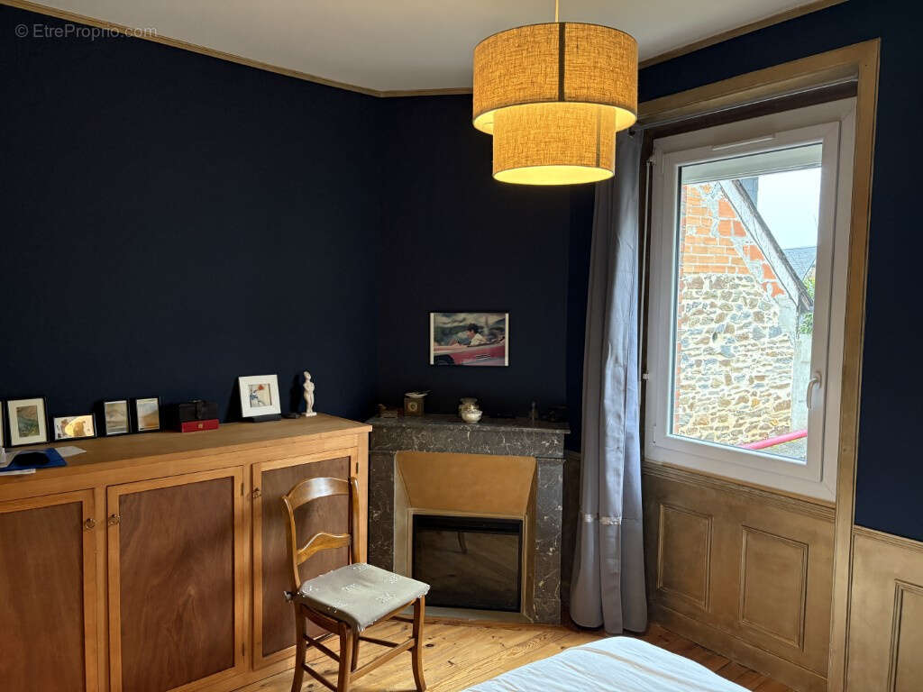 Maison à ARNAC-POMPADOUR