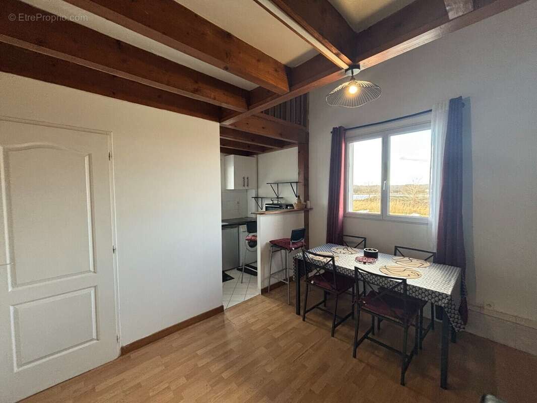 Appartement à LAHONCE