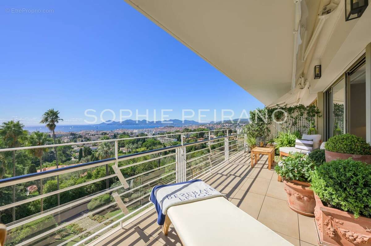 Appartement à CANNES