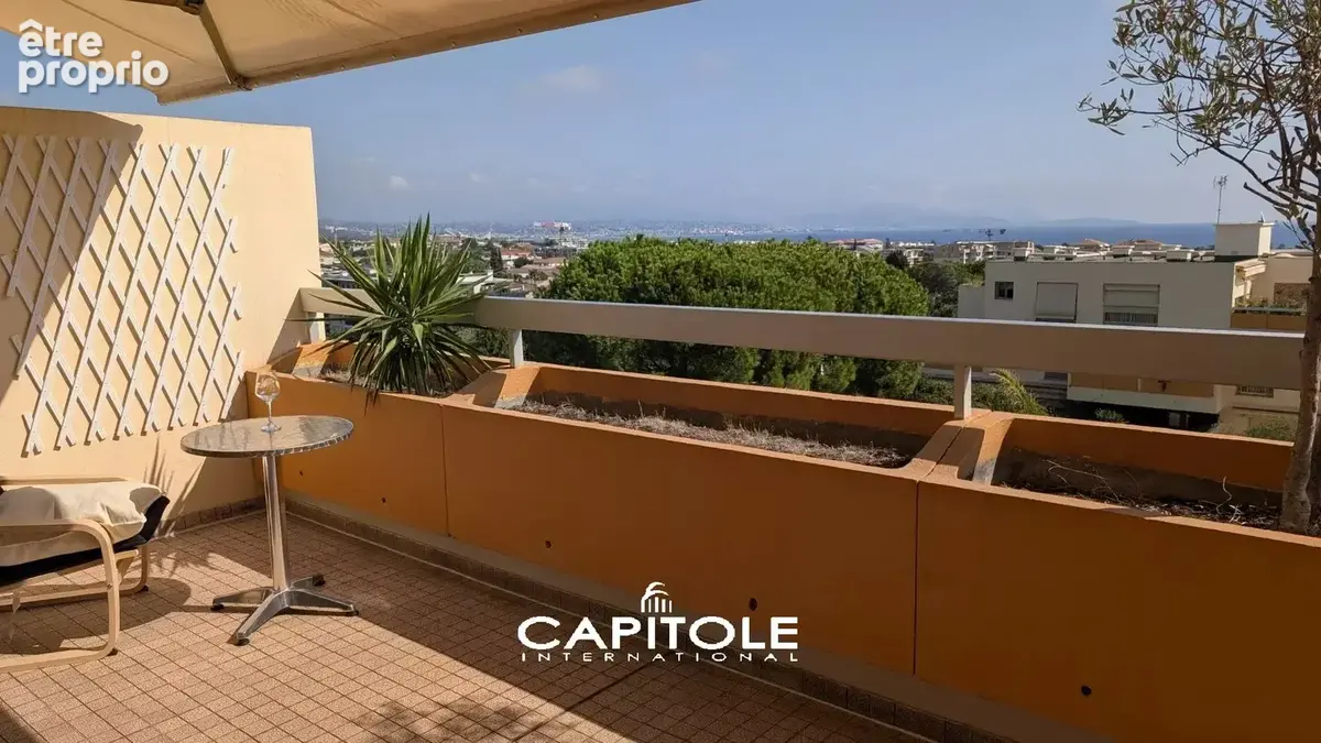 Antibes - Bel appartement 2 pièces ouvrant sur une grande terrasse  de 21 m², vue mer et verdure, à quelques pas du centre-ville - photo 15
