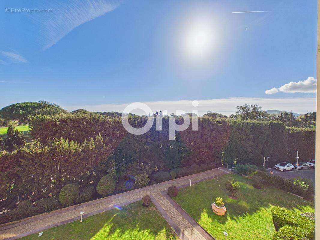 Appartement à MANDELIEU-LA-NAPOULE