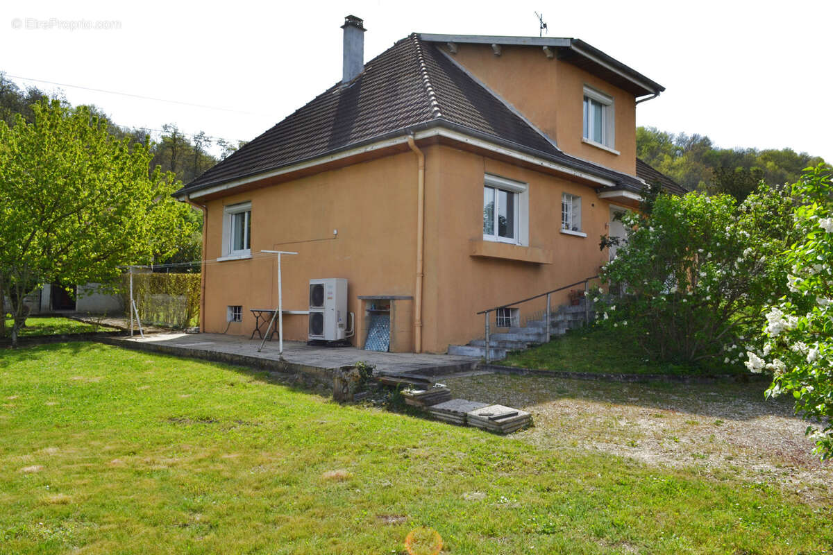 Maison à BOURGOIN-JALLIEU