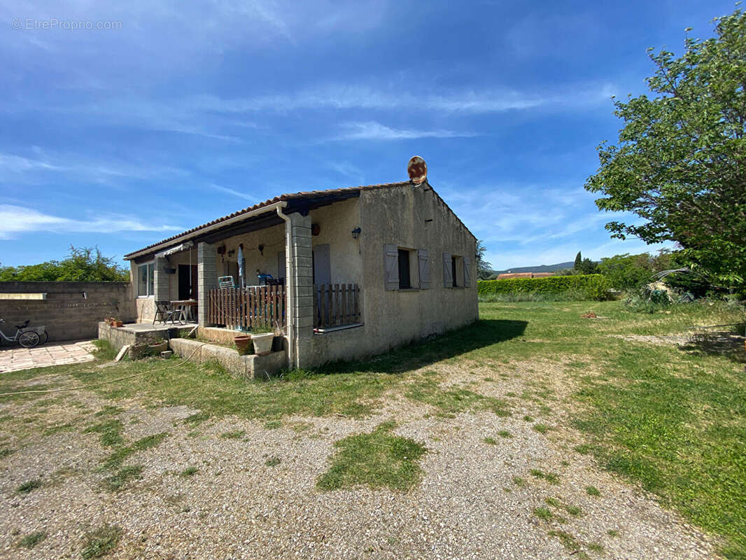 Maison à MAUBEC