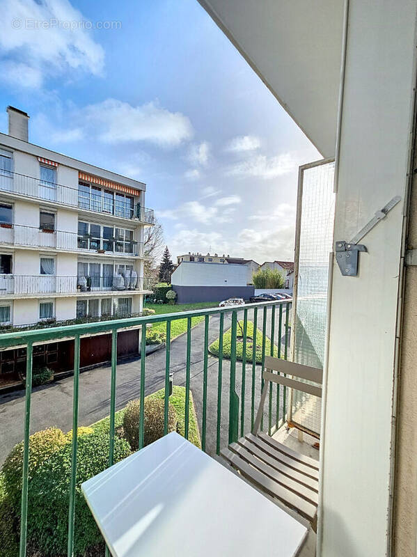 Appartement à MAISONS-LAFFITTE