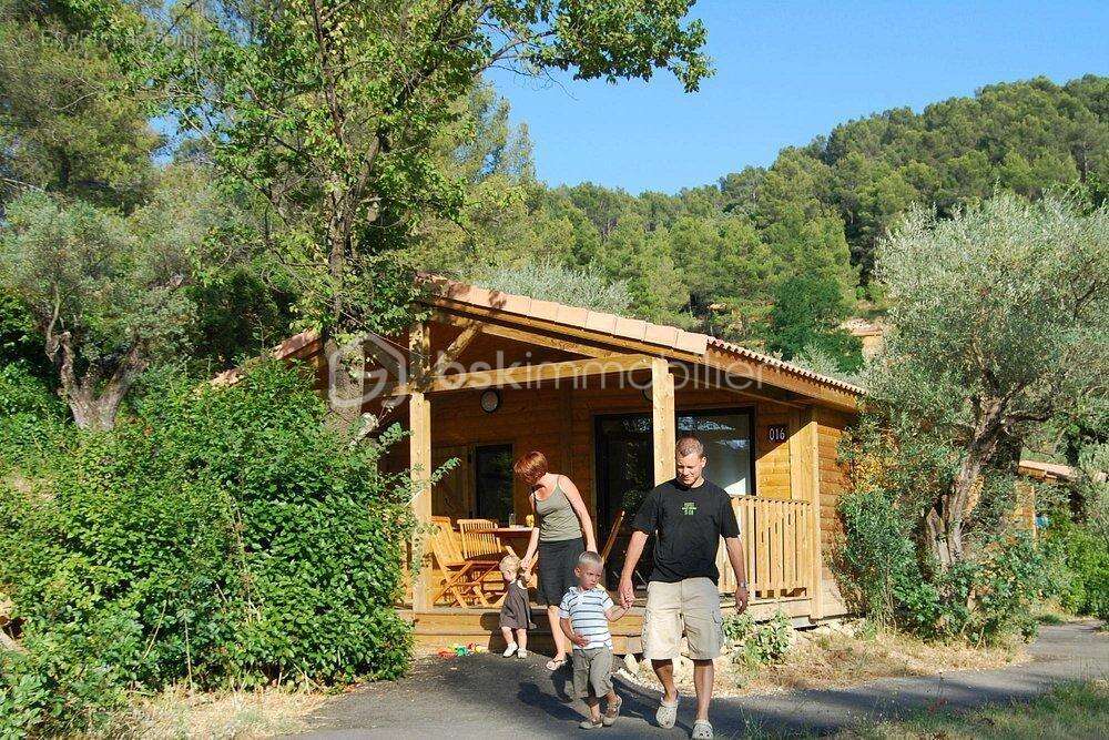 Appartement à SOLLIES-TOUCAS