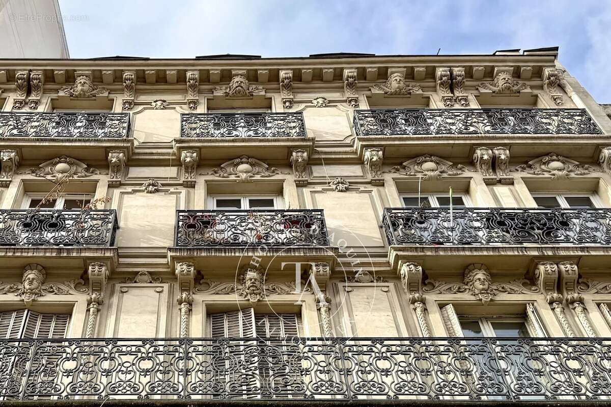 Appartement à PARIS-10E