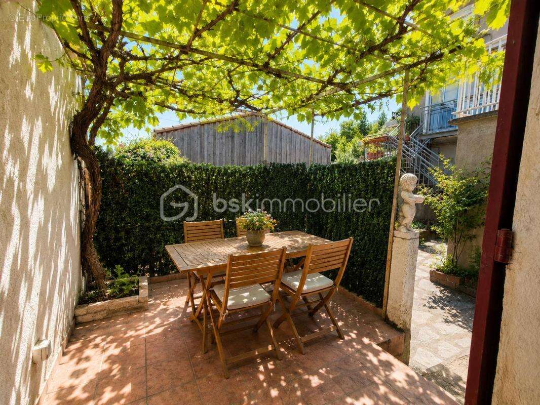  maison + studio indépendant refait à neuf avec terrasse & jardinet - photo 2