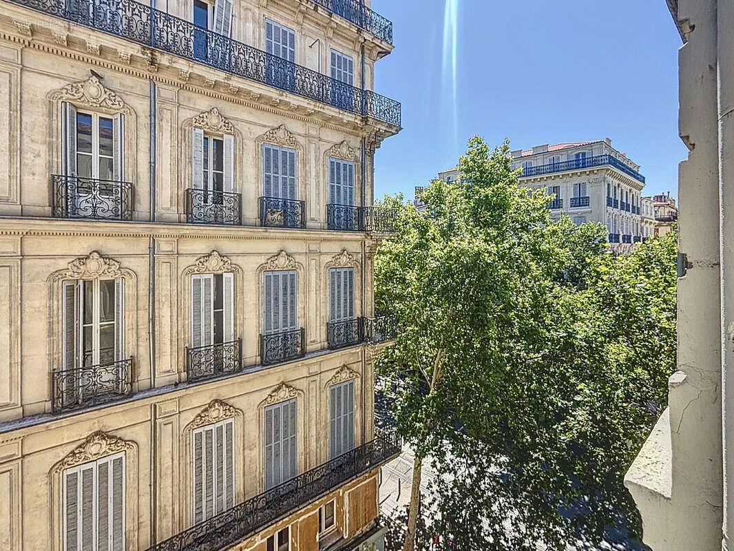 Appartement à MARSEILLE-1E