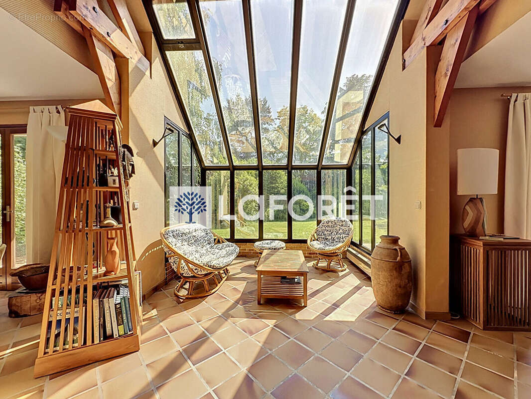 Maison à FEUCHEROLLES