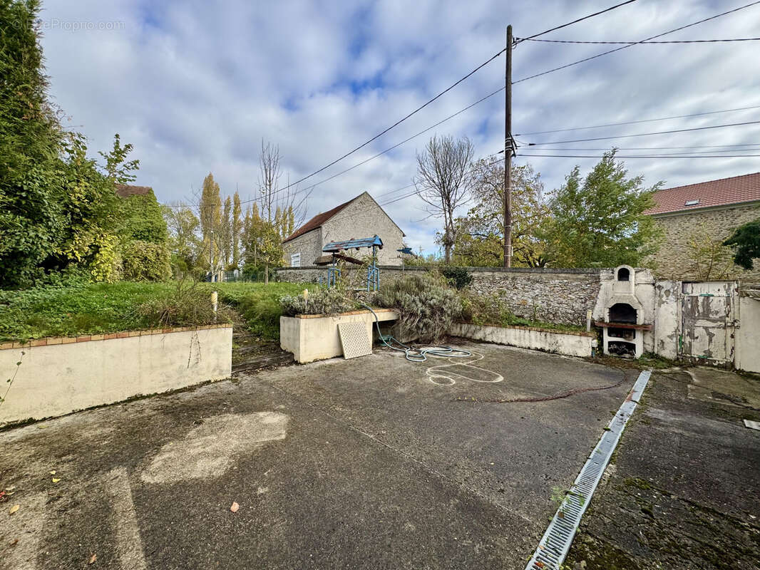 Maison à COULOMMIERS