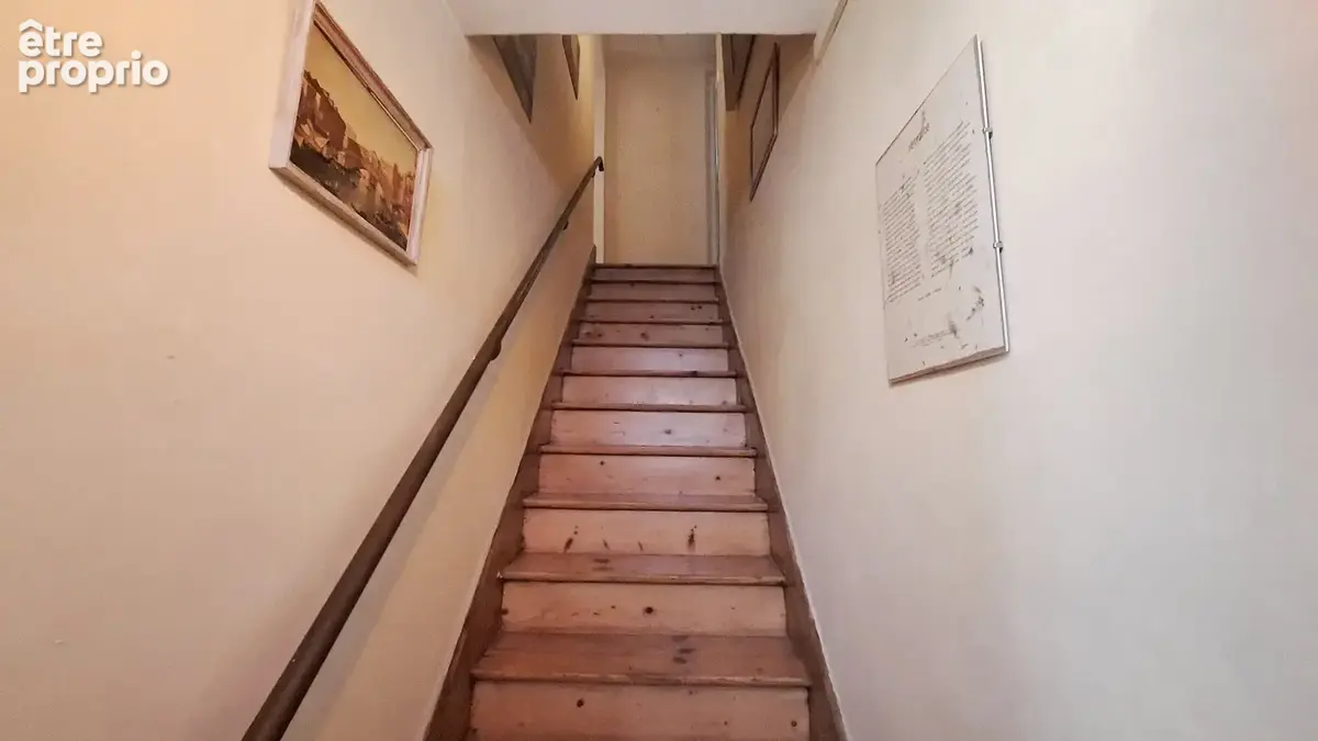 Maison 4 chambres à vendre à Vichy, quartier Les Romains avec grand jardin. - photo 8