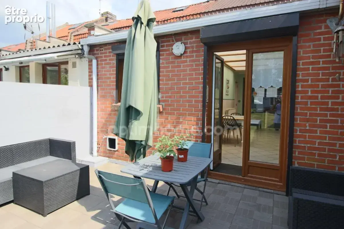 Hem – Maison 1900 rénovée avec jardin sans vis-à-vis et dépendance - photo 10