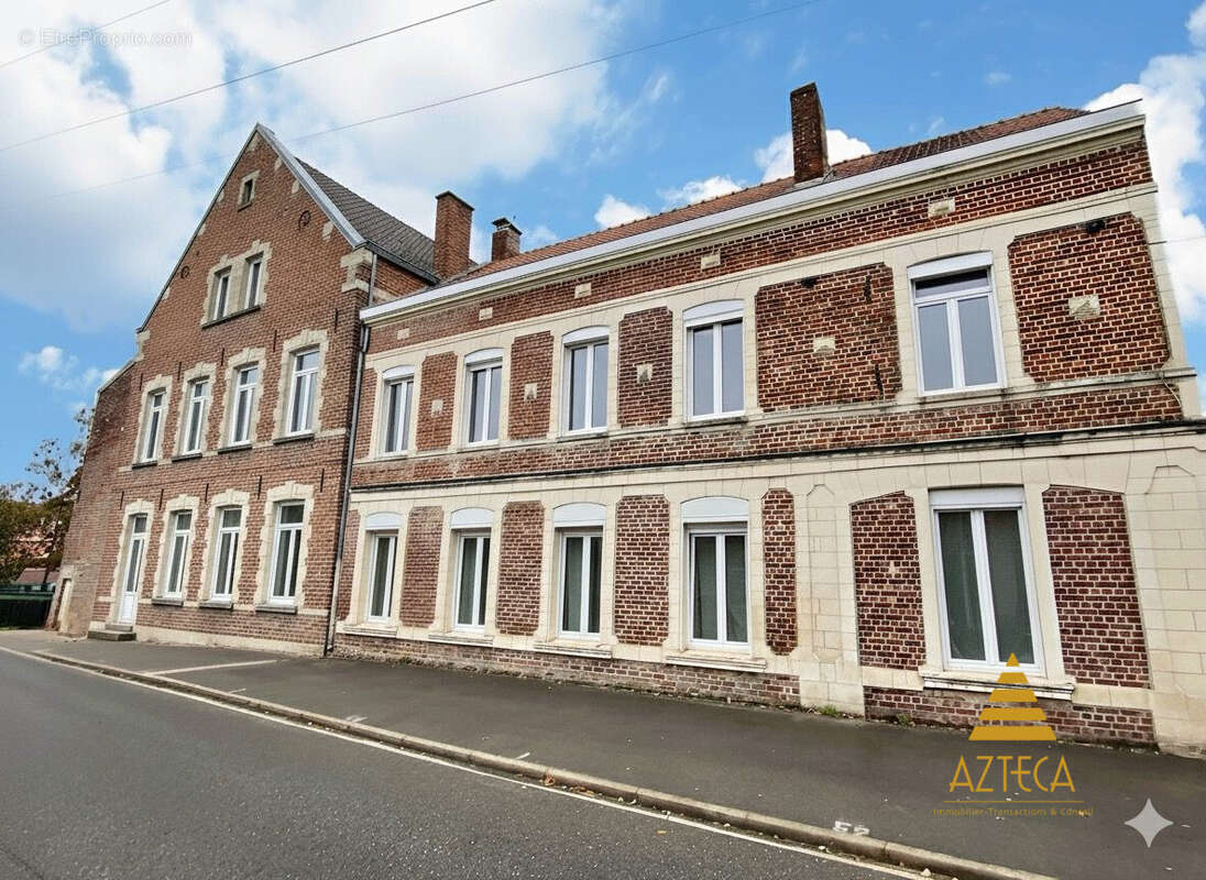 Photo générée par l&#039;IA - Commerce à CAMBRAI