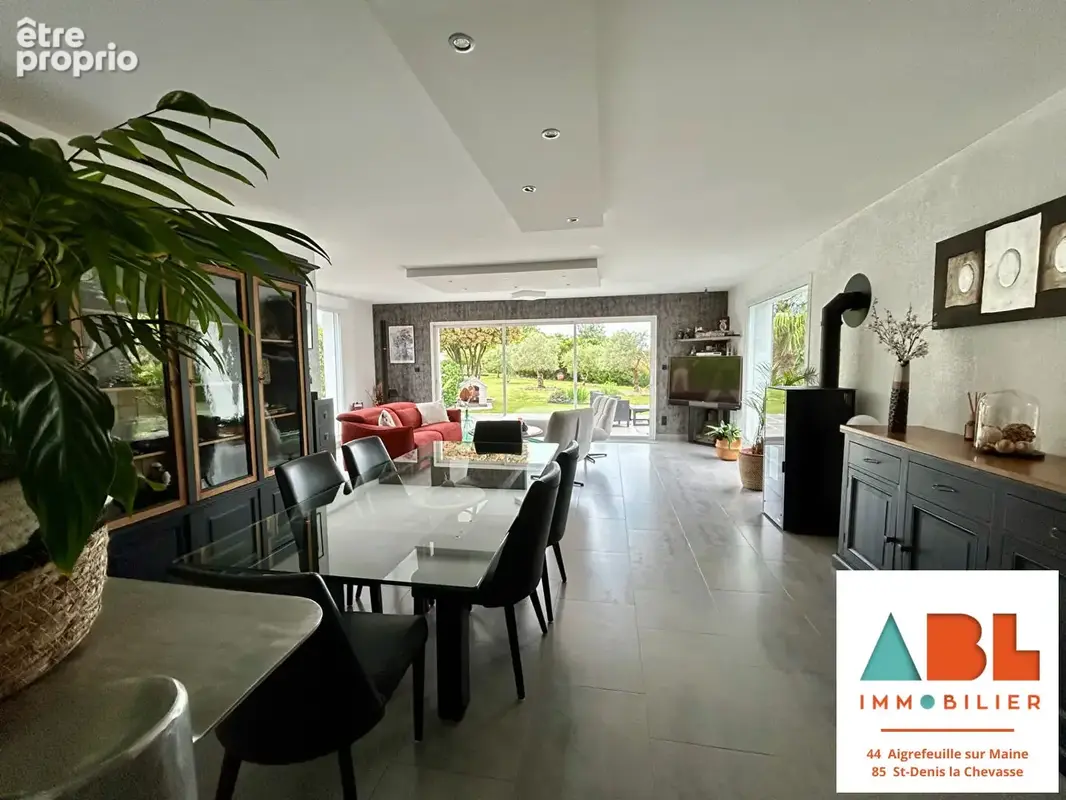 Maison de plain-pied de 115m² habitables, avec grand terrain arboré - photo 6