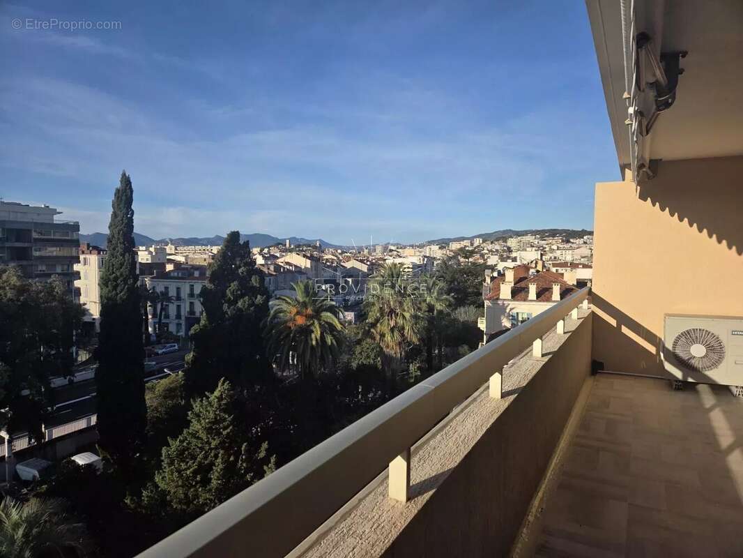 Appartement à CANNES