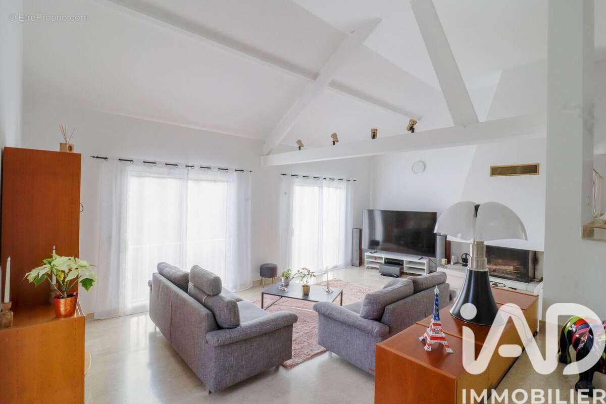 Maison 210 m² à Saulx-Les-Chartreux  - photo 3