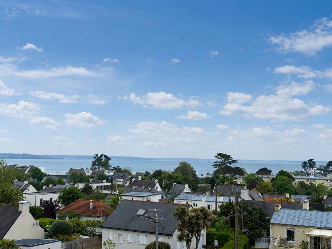 Appartement à PLOUGONVELIN