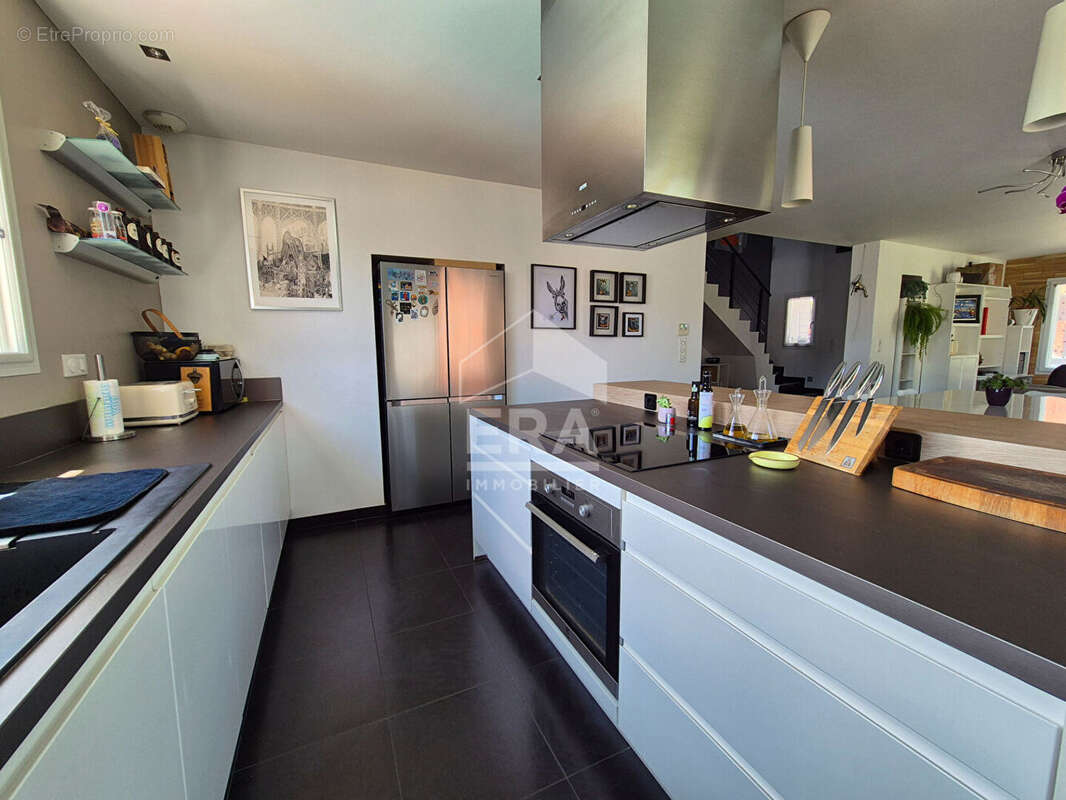 Maison Pollestres  4 pièce(s) 125 m2 - photo 12