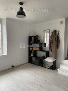 Appartement à VILLENEUVE-SUR-YONNE