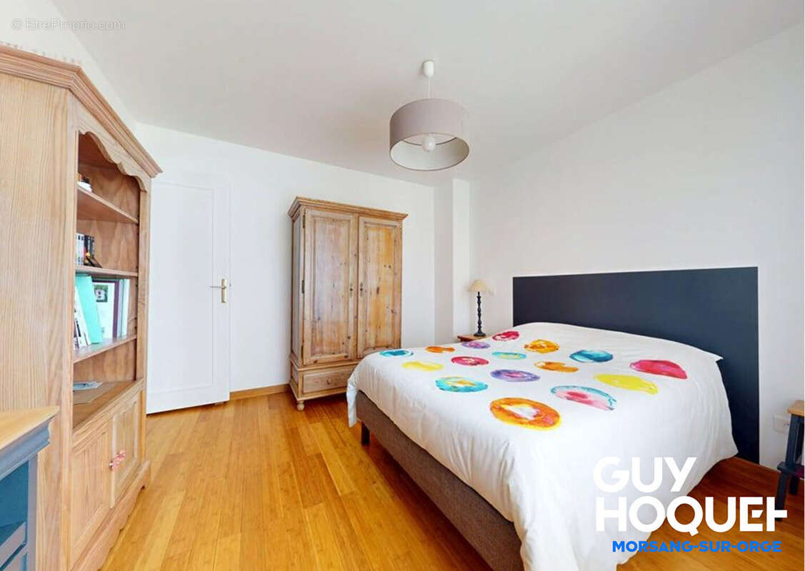 Maison à PARAY-VIEILLE-POSTE