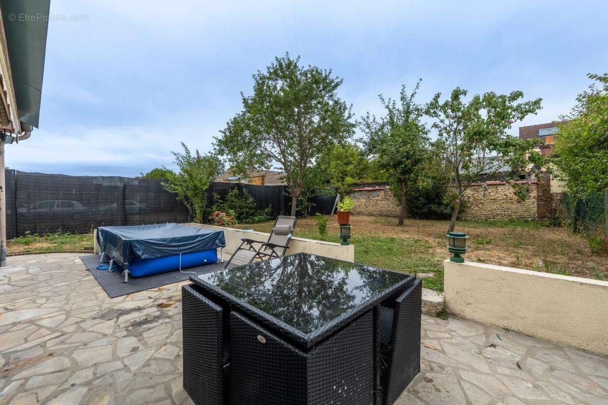Maison de 6 pièces de 100 m² à Ézy-sur-Eure - photo 18