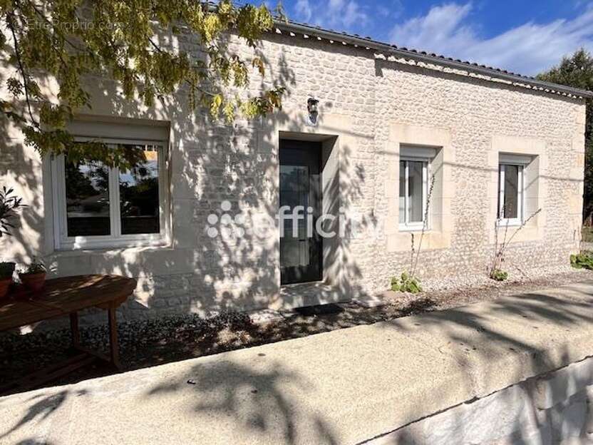 Maison à ARCES