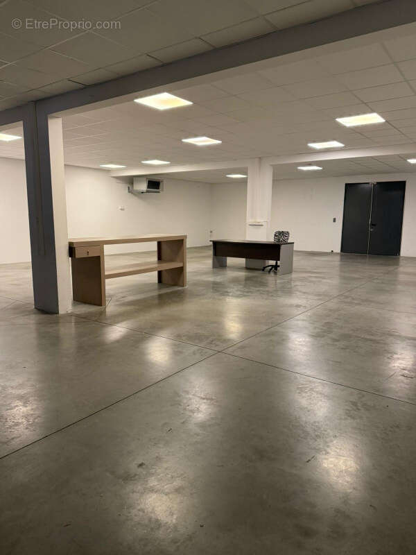 Commerce à BOURG-LES-VALENCE