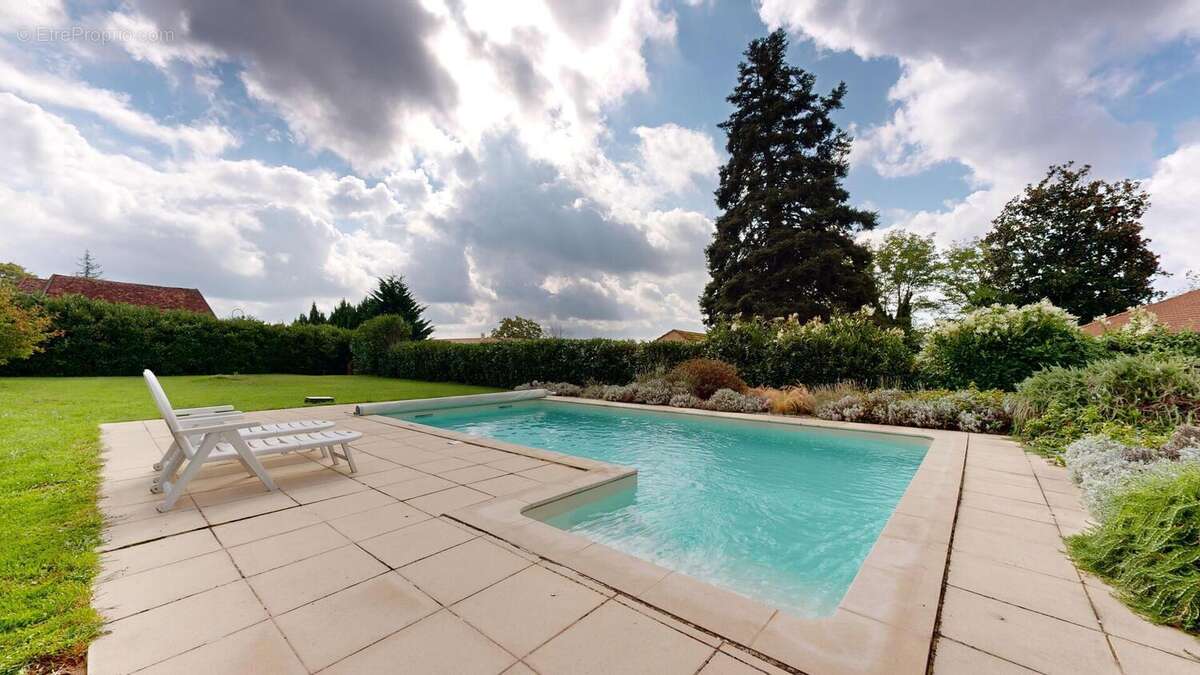 Longereenpierreavecgrandjardinetpiscine09242024122 - Maison à COUX-ET-BIGAROQUE