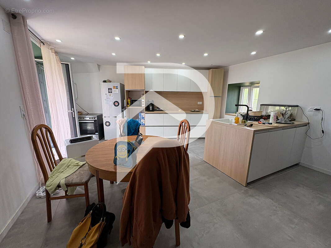 Maison à SAINT-PRIVAT