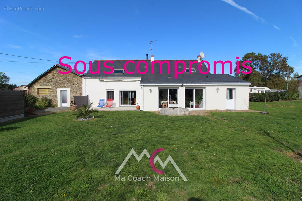 Maison à LA CHAPELLE-LAUNAY