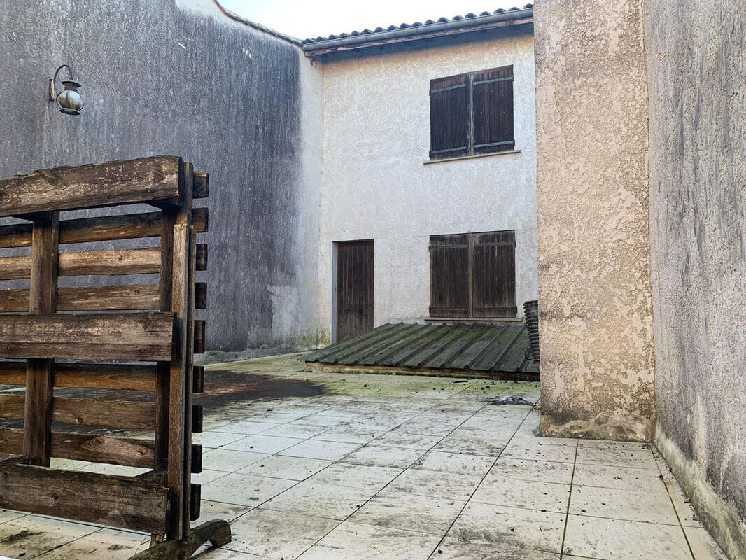 Appartement à SAUVETERRE-DE-GUYENNE