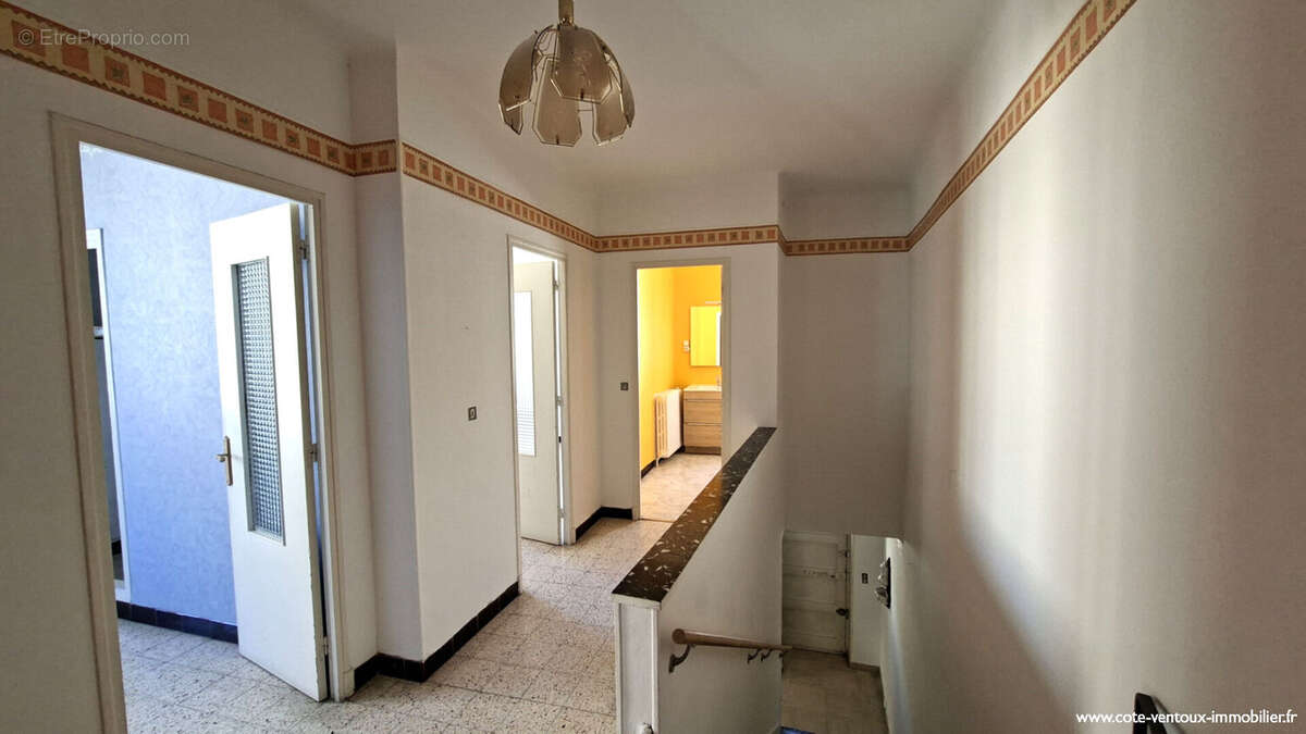 Maison à ROQUEMAURE