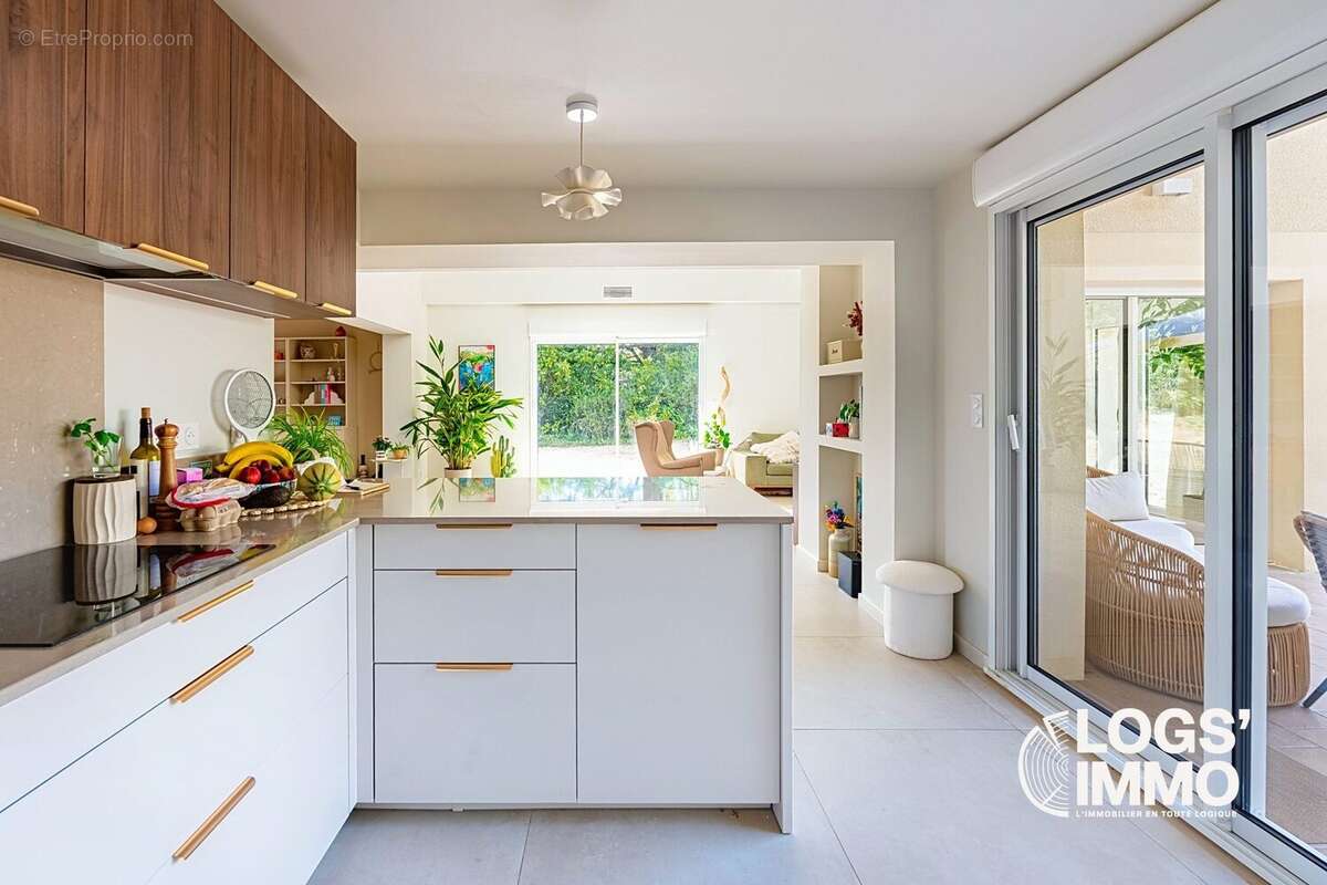 Maison 208 m² à Gradignan  - photo 5