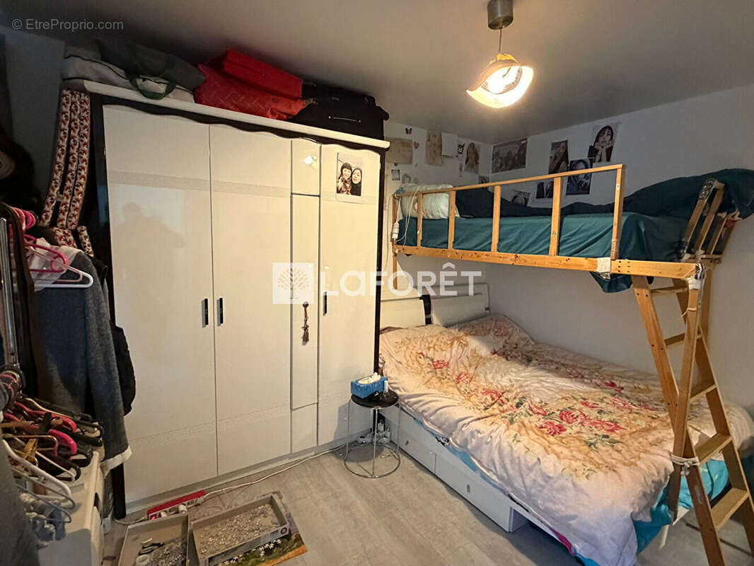 Appartement à PARIS-8E