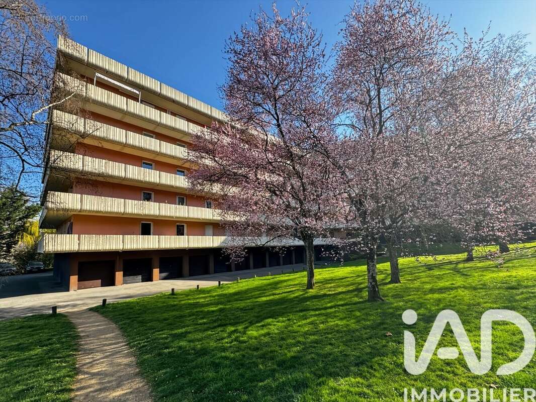 Photo 9 - Appartement à VILLEBON-SUR-YVETTE