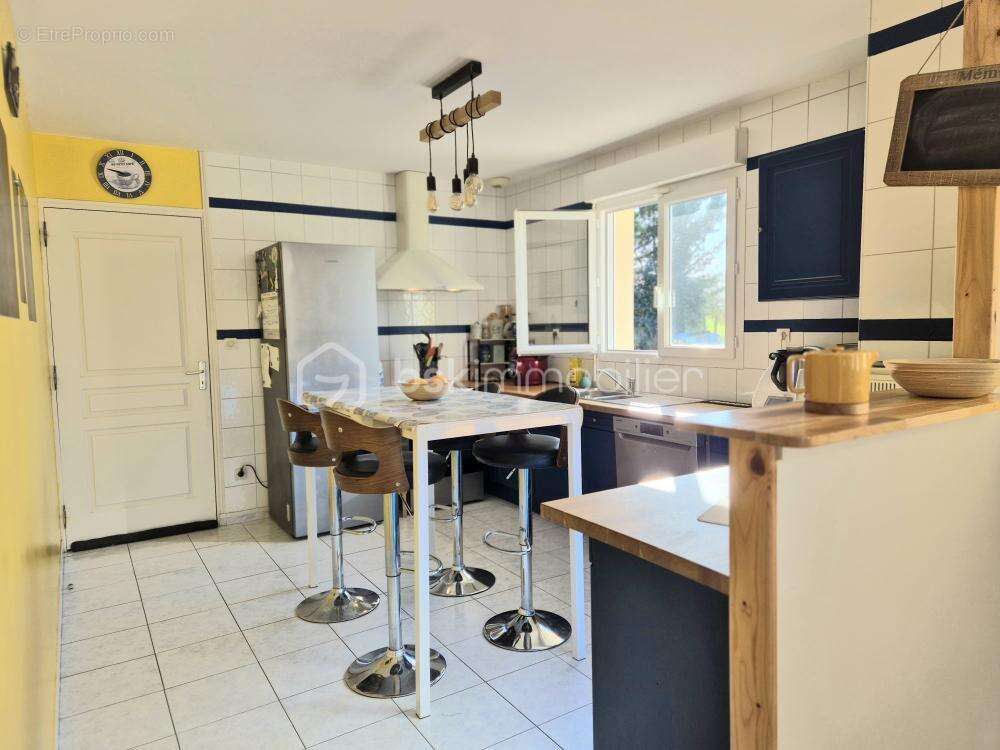 Maison à LE MOLAY-LITTRY