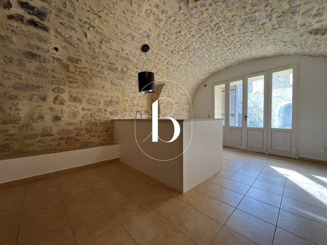 Appartement à VAGNAS