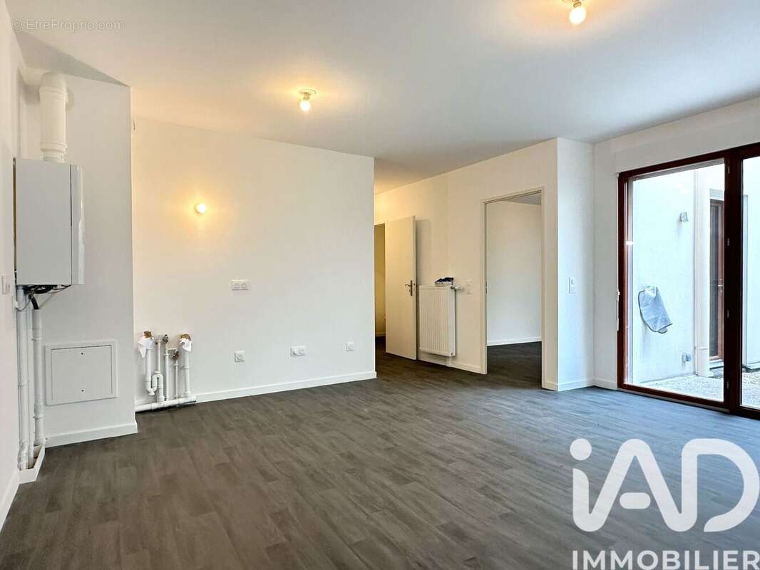Photo 2 - Appartement à LA COURNEUVE