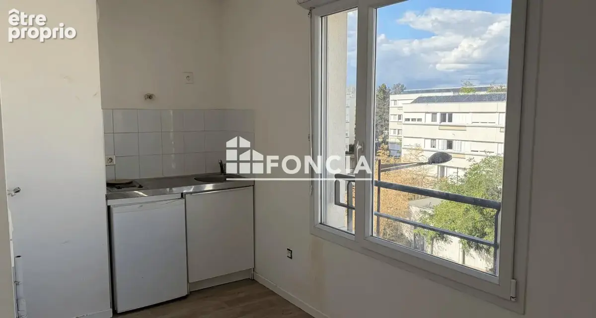 Appartement 1 pièce 33 m² à vendre à Les Ulis (91940) - photo 3