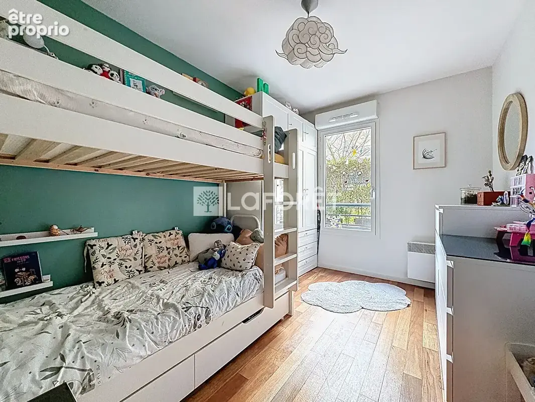 Appartement Suresnes 3 pièce(s) 75 m2 - photo 10