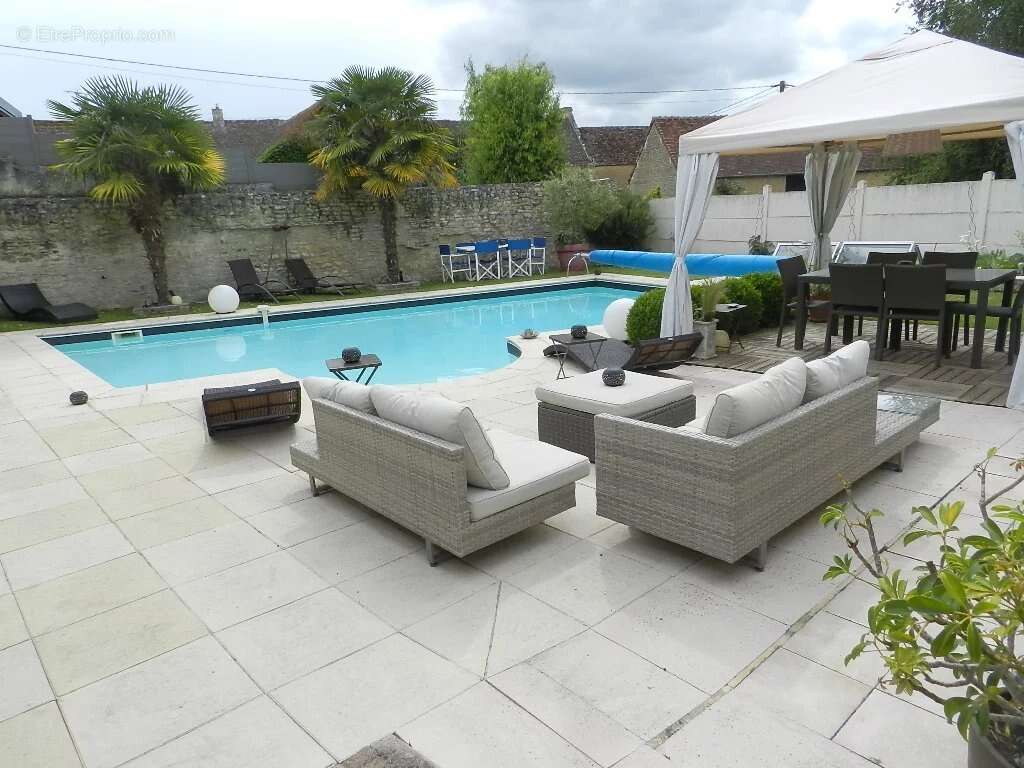 Maison à SAINT-PIERRE-SUR-DIVES