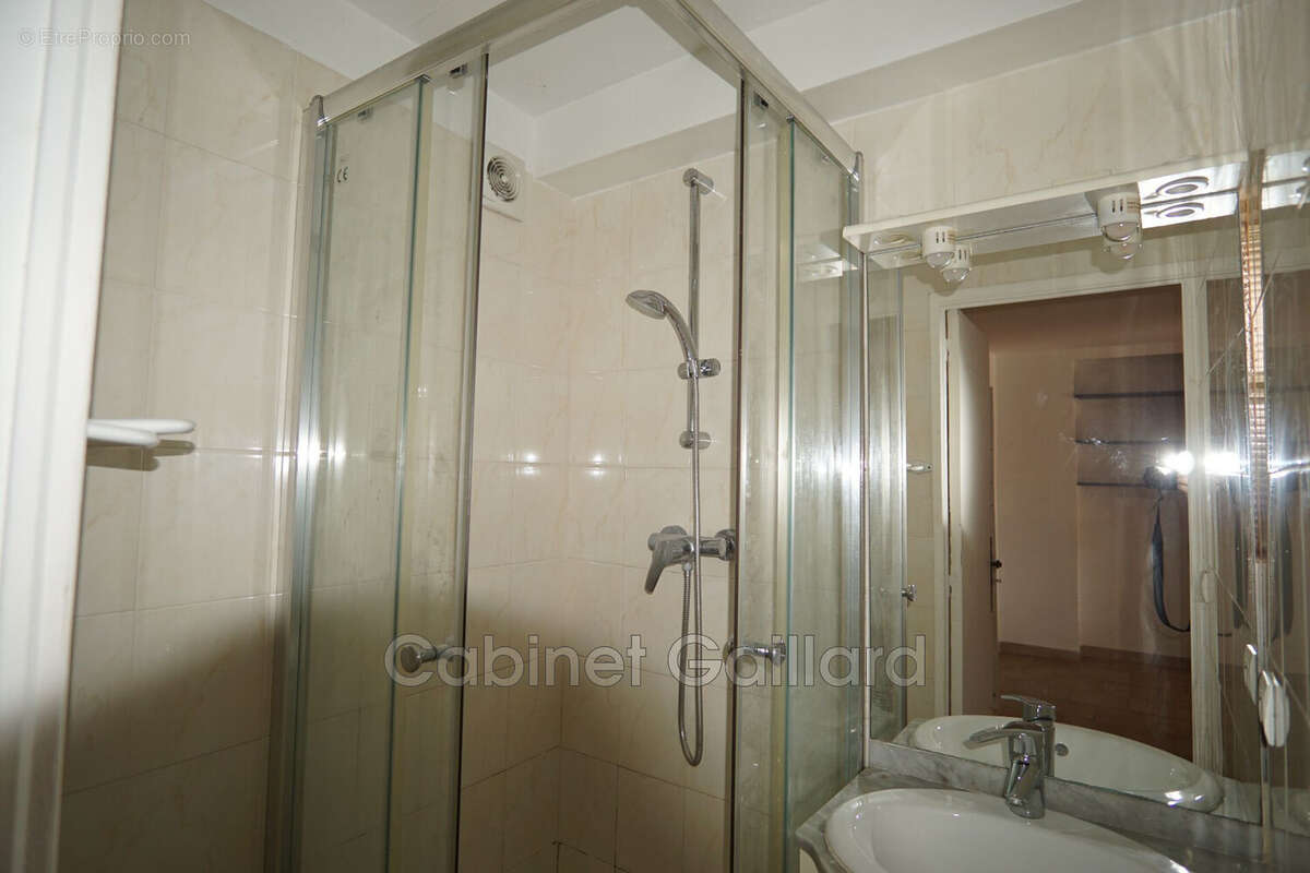 Appartement à PEYMEINADE