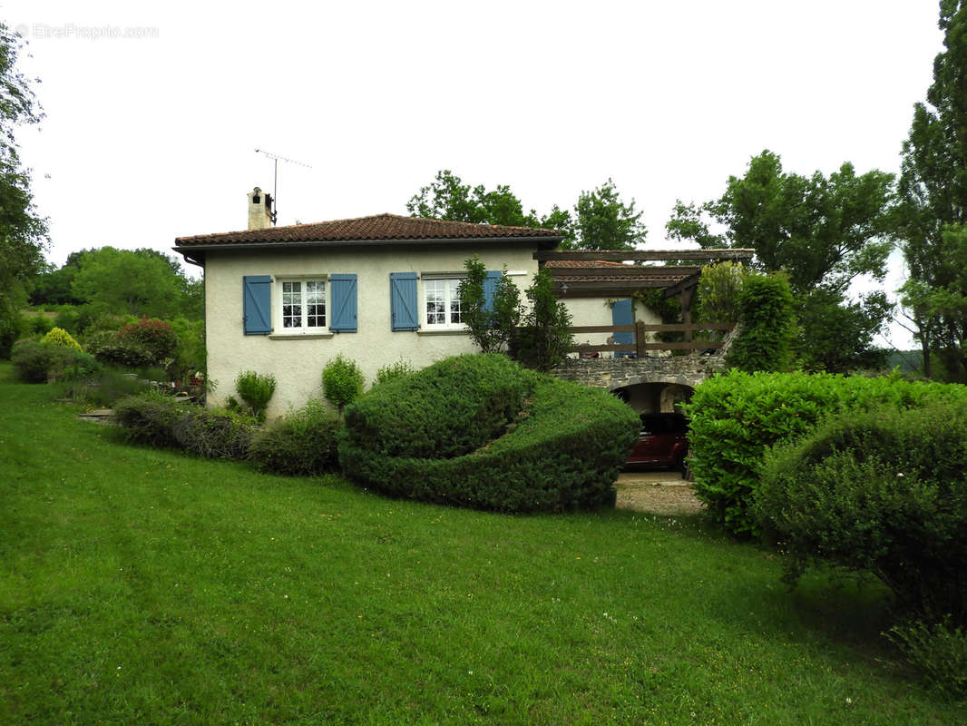 Maison à VILLEFRANCHE-DE-ROUERGUE