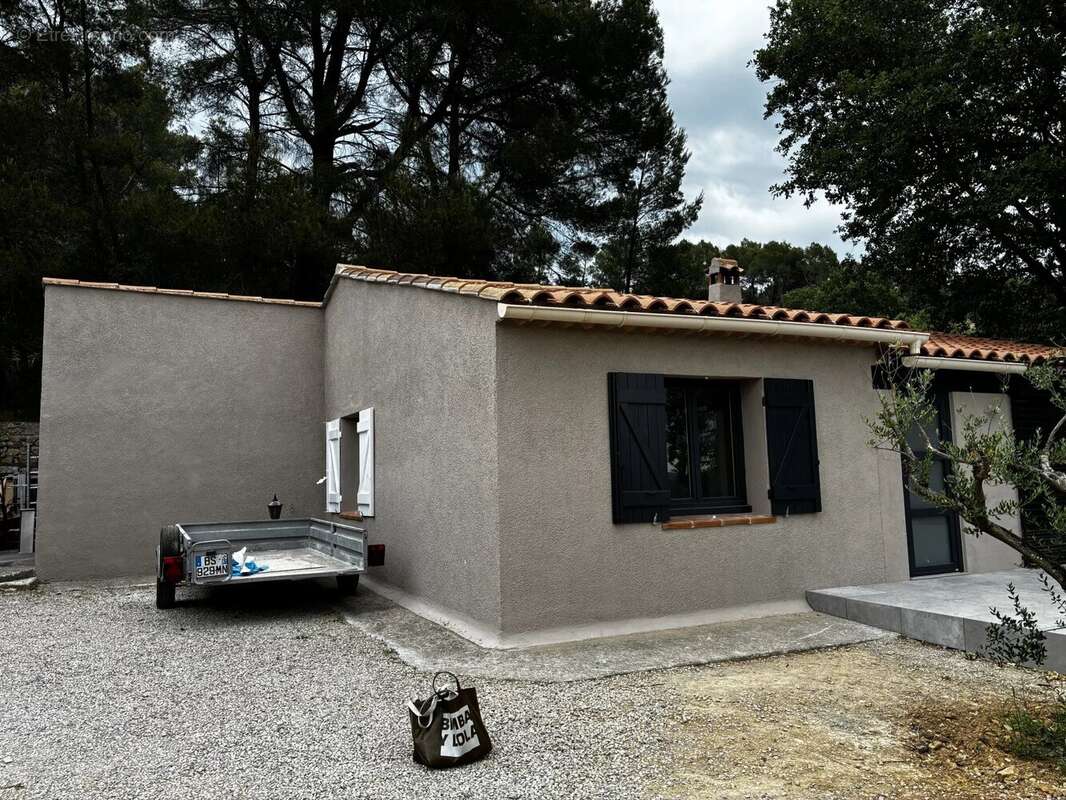 Belle propriété rénovée 3 ch. piscine vue! COTIGNAC - photo 17