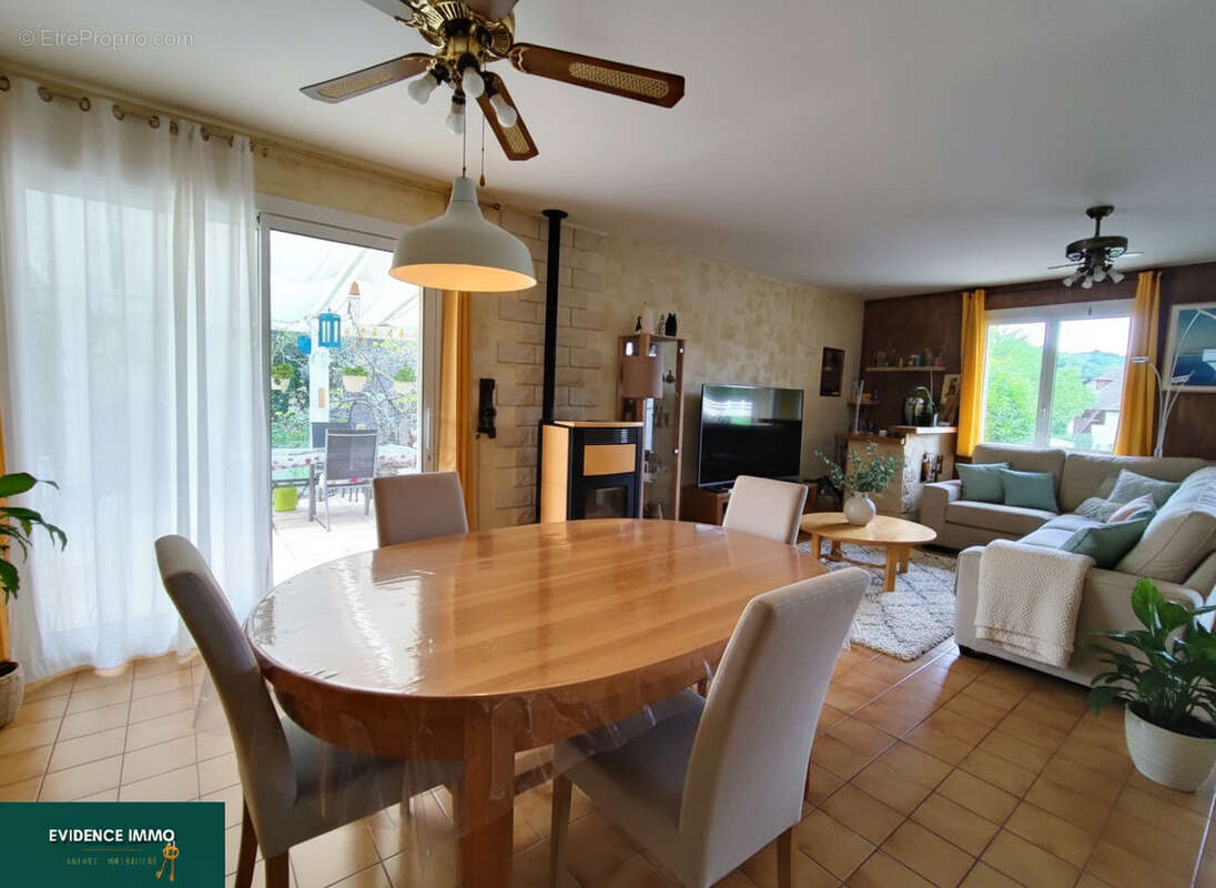 Maison à SALAGNON