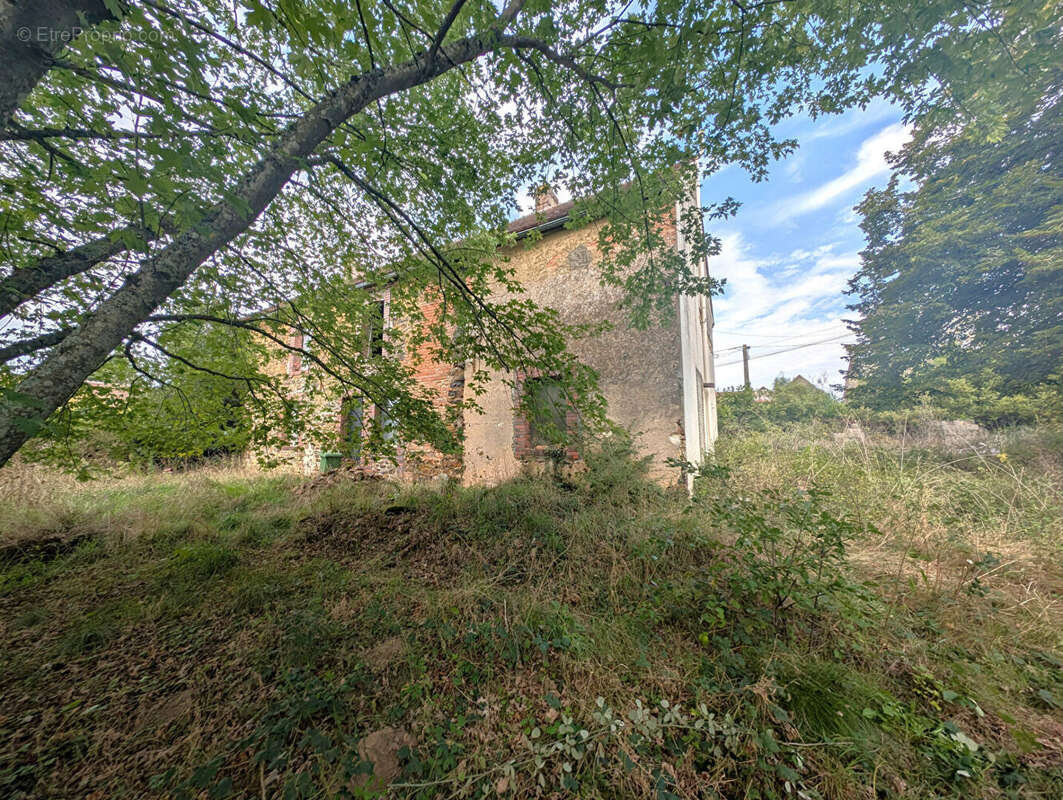 Maison à DIGES