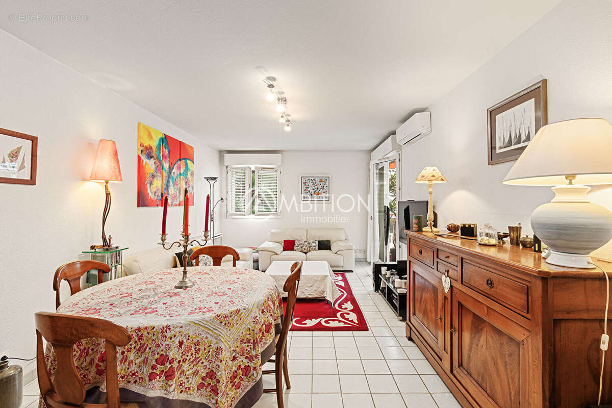 Appartement à FREJUS